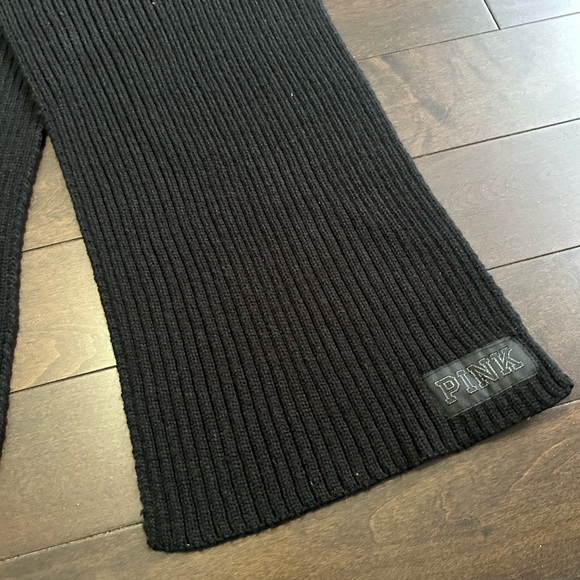 NWOT PINK - Rib Black Scarf - Picture 2 of 7